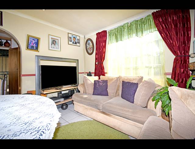 7 BEDROOM HOUSE FOR SALE IN ALBERTVILLE